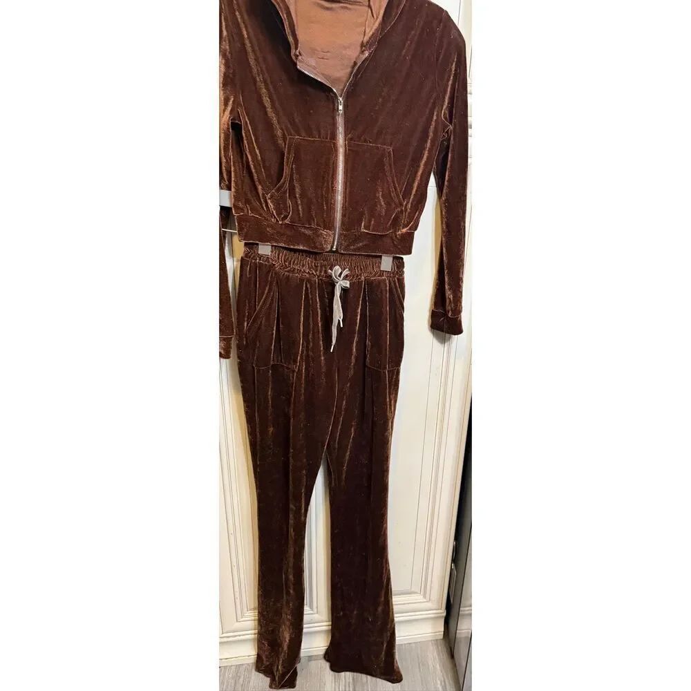 Women's Velvet Flared Leg Zip Up Hoodie and Pants Tracksuit Set Brown Size Small
